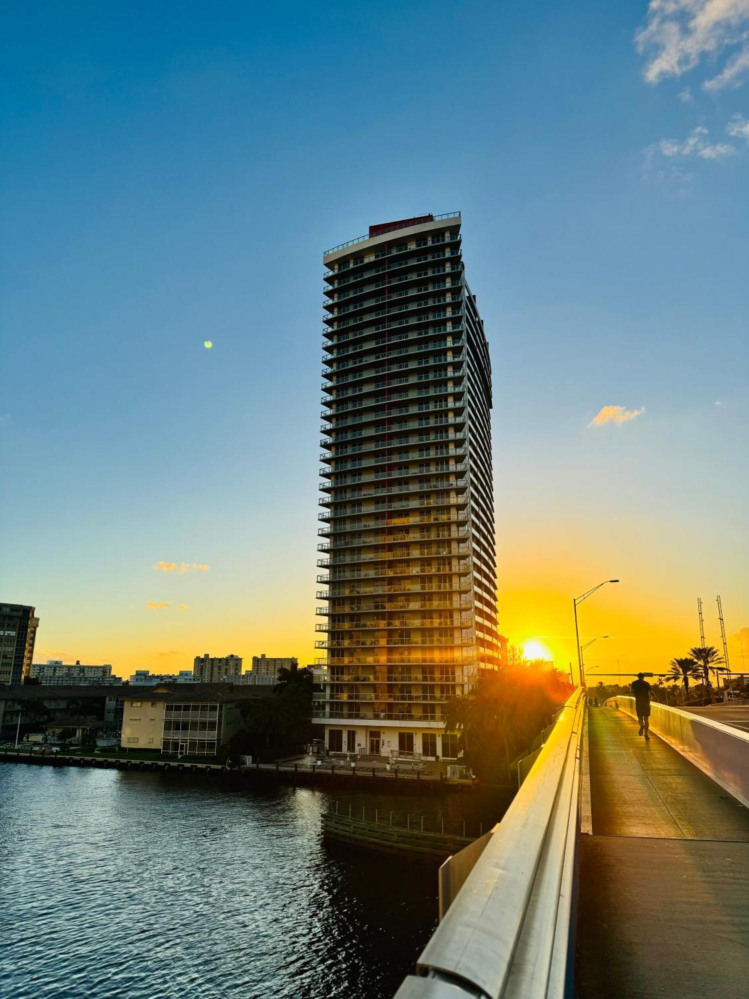 Beachwalk Resort & Condos Hallandale Beach Dış mekan fotoğraf