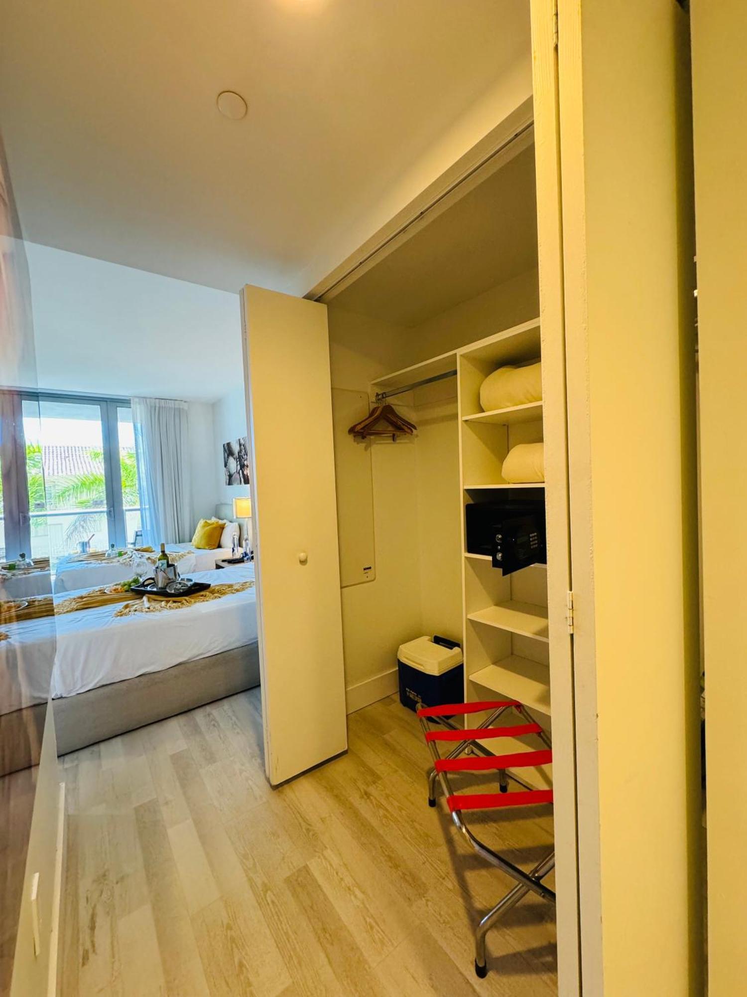 Beachwalk Resort & Condos Hallandale Beach Dış mekan fotoğraf
