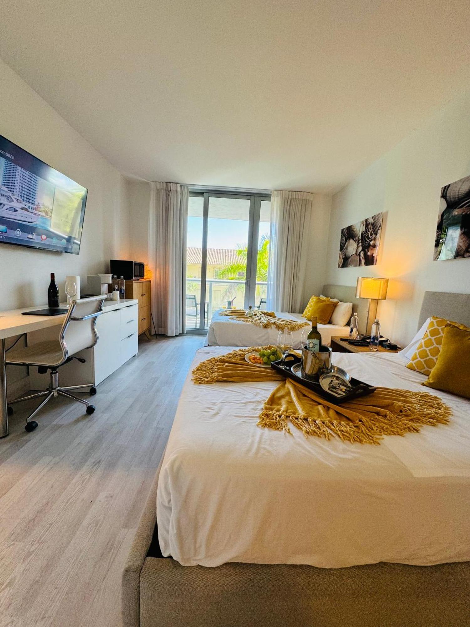 Beachwalk Resort & Condos Hallandale Beach Dış mekan fotoğraf
