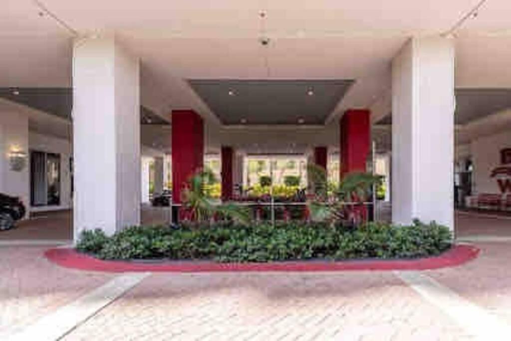 Beachwalk Resort & Condos Hallandale Beach Dış mekan fotoğraf